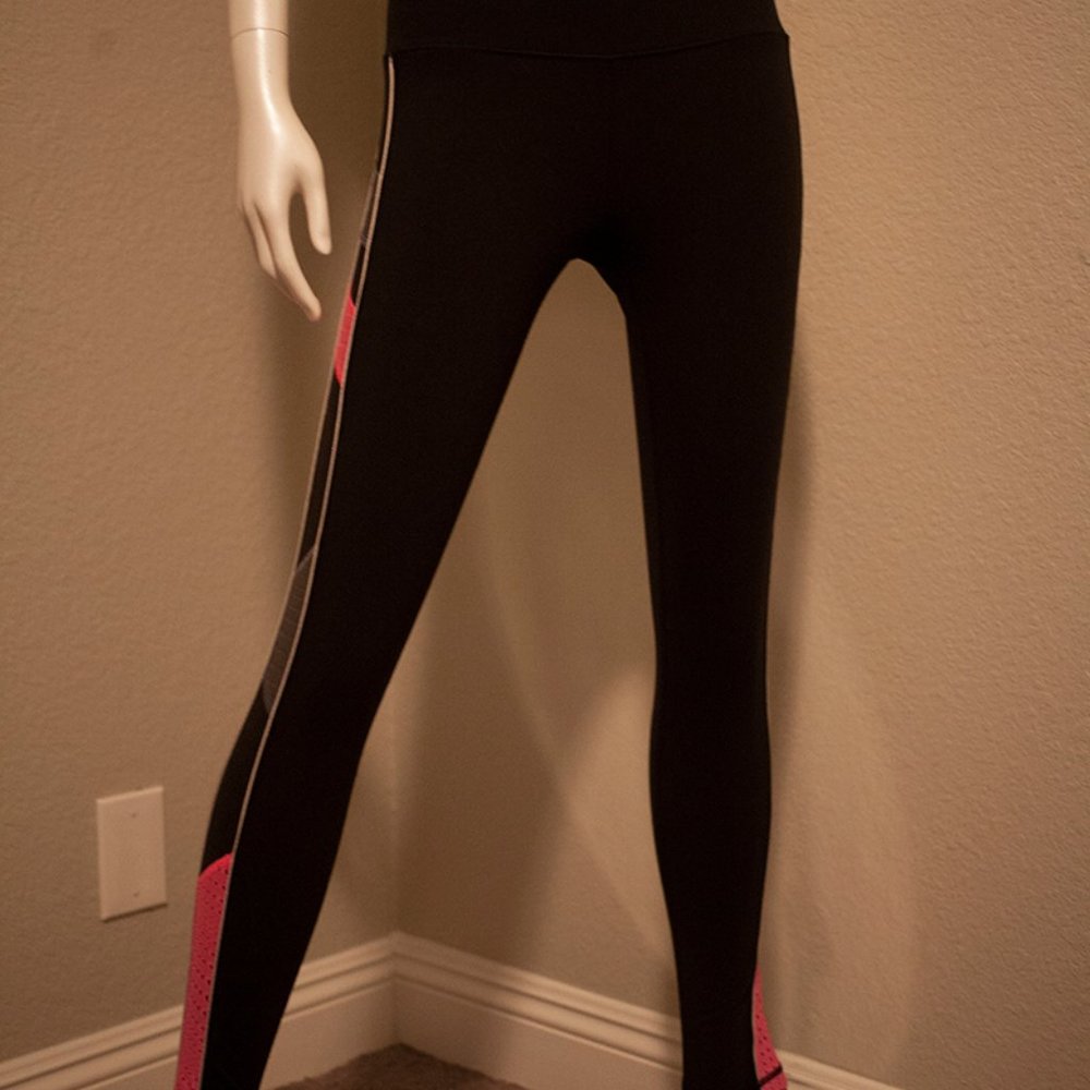 Victoria's Secret VSX Leggings